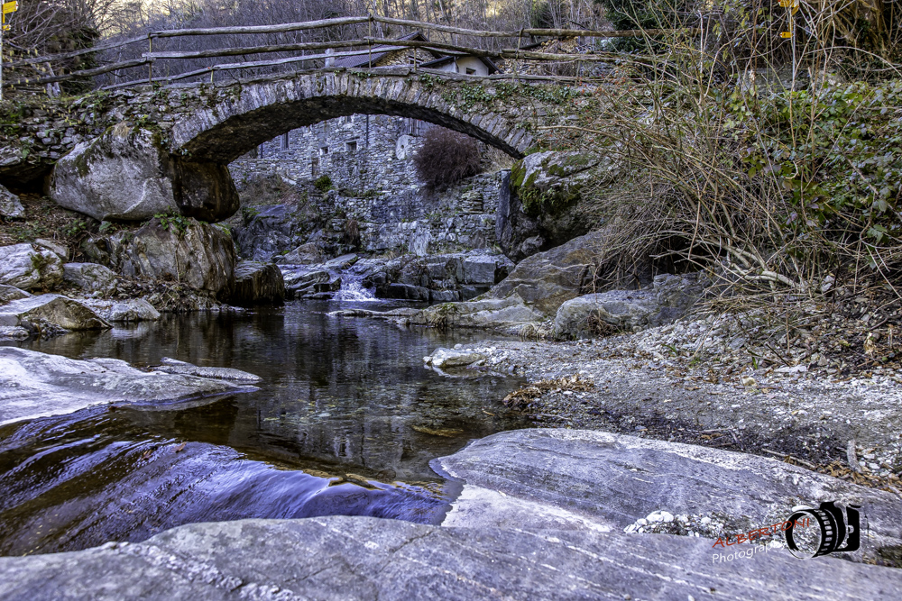 Via dei Mulini, Calezzo, Centovalli, Ticino, Svizzera